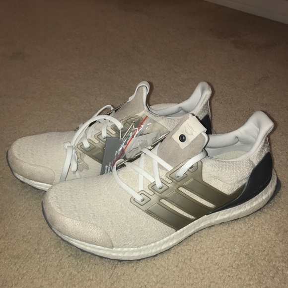 Adidas Ultra Boost Lux - Picture 1 of 3